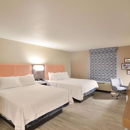 Hampton Inn & Suites Menomonie-Uw Stout Εξωτερικό φωτογραφία