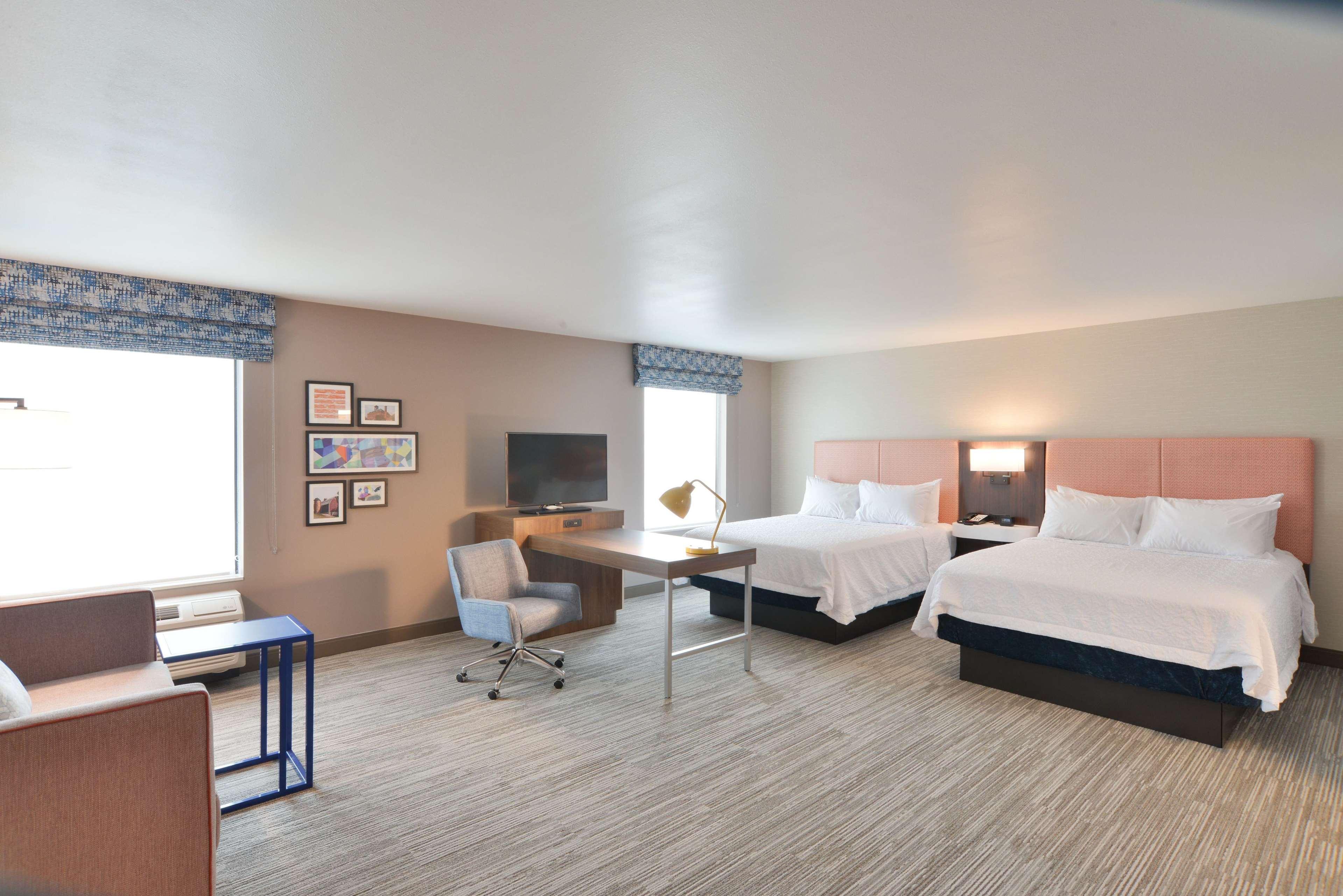 Hampton Inn & Suites Menomonie-Uw Stout Εξωτερικό φωτογραφία