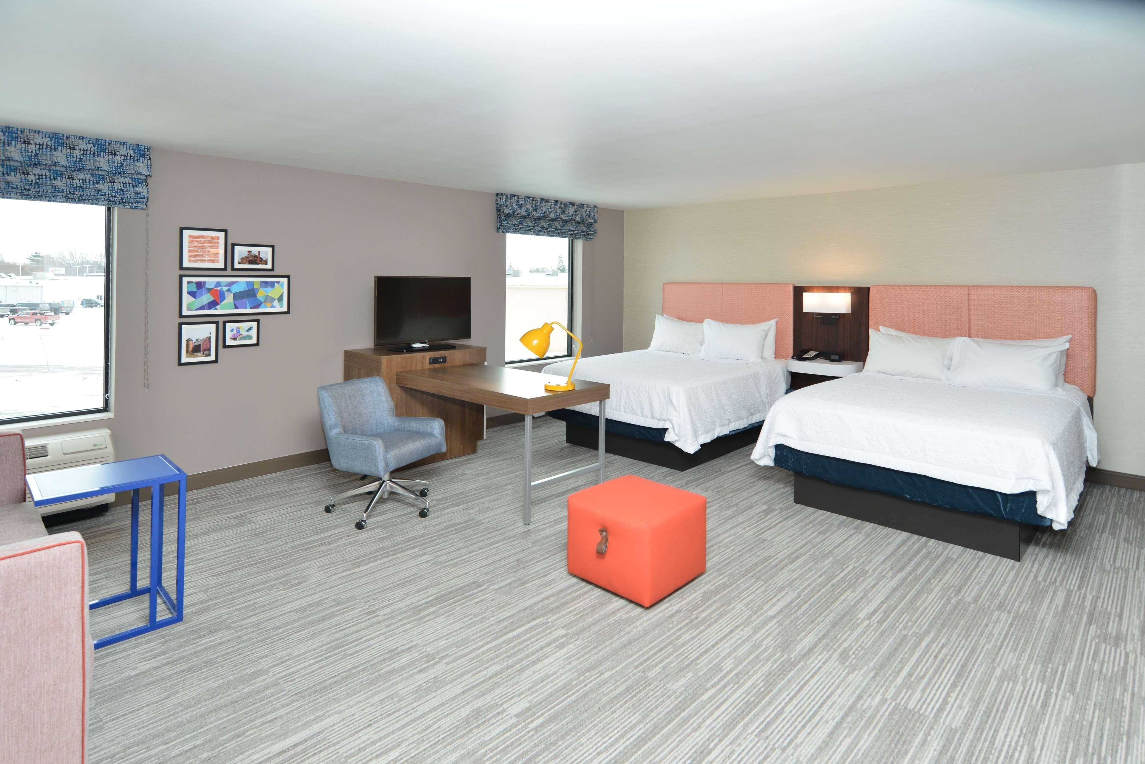 Hampton Inn & Suites Menomonie-Uw Stout Εξωτερικό φωτογραφία