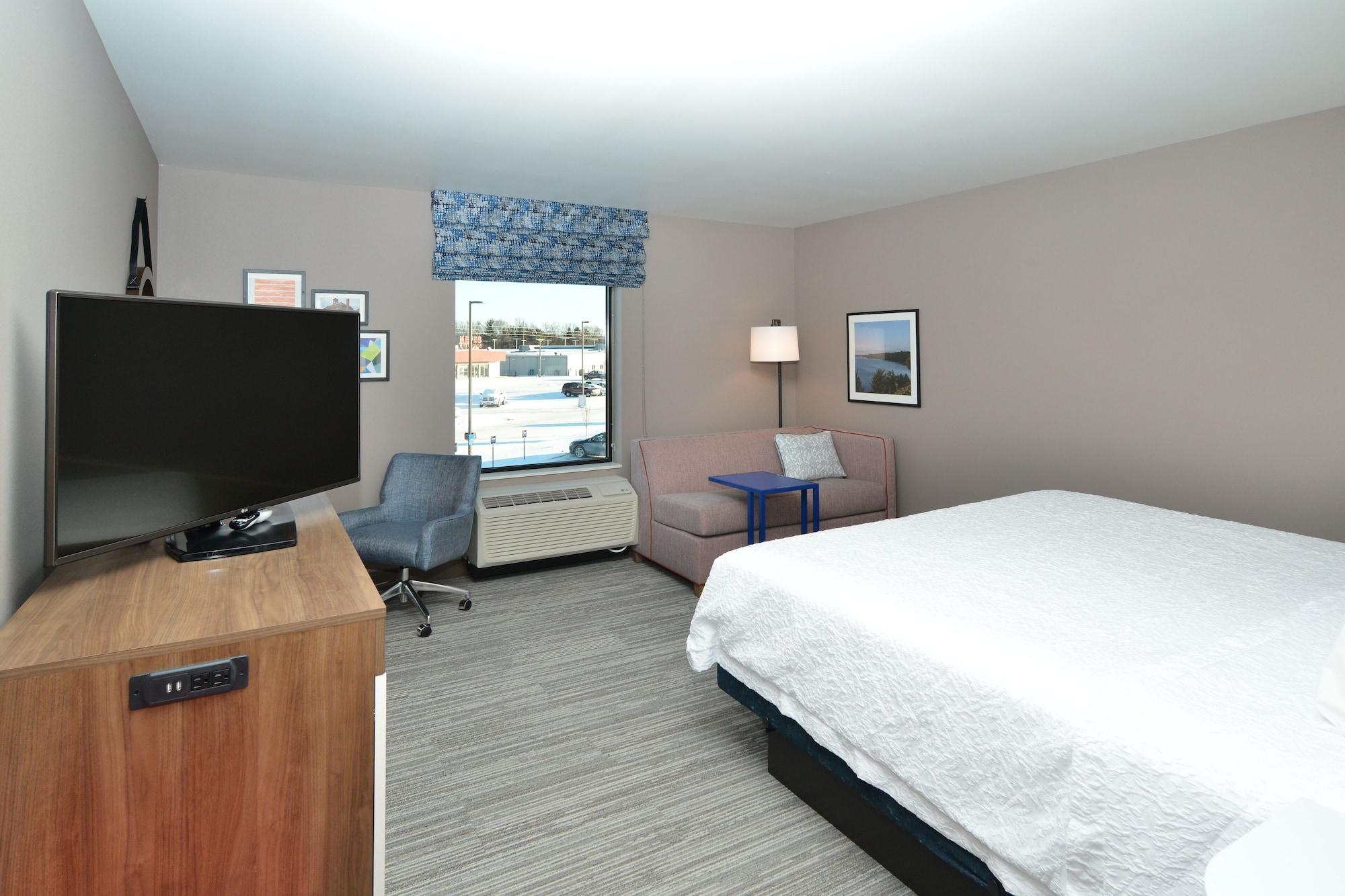 Hampton Inn & Suites Menomonie-Uw Stout Εξωτερικό φωτογραφία