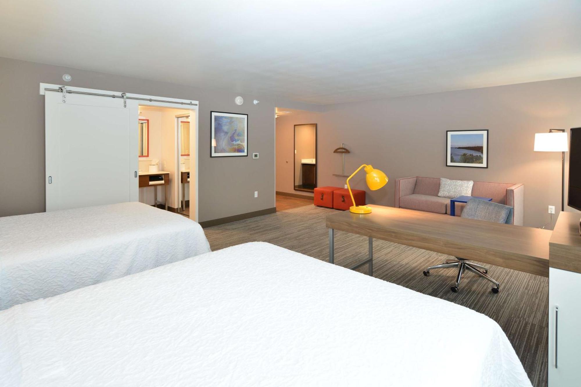 Hampton Inn & Suites Menomonie-Uw Stout Εξωτερικό φωτογραφία